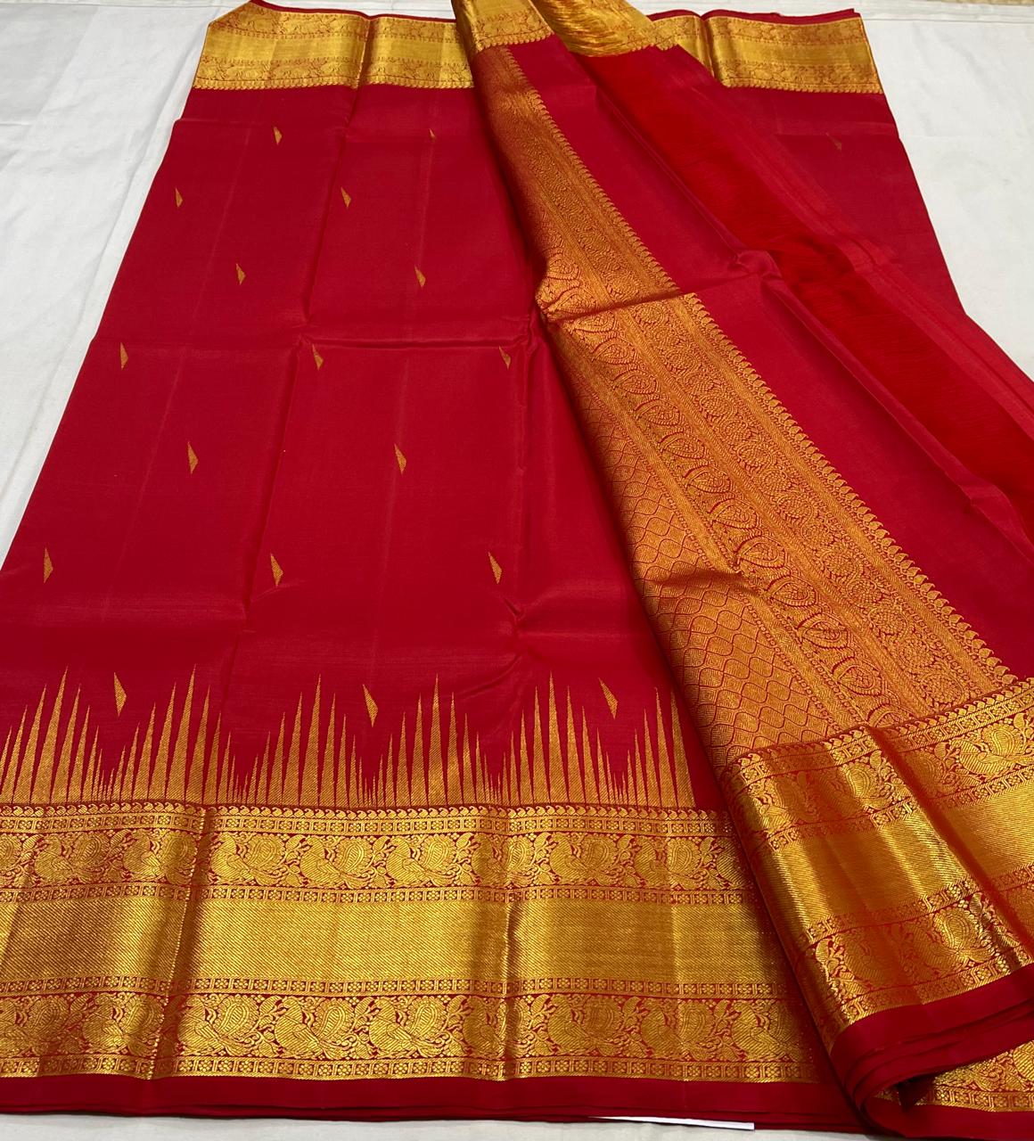 RED/GOLD  BORDER COLOUR COMBITION PURE KANCHI SILK SAREE