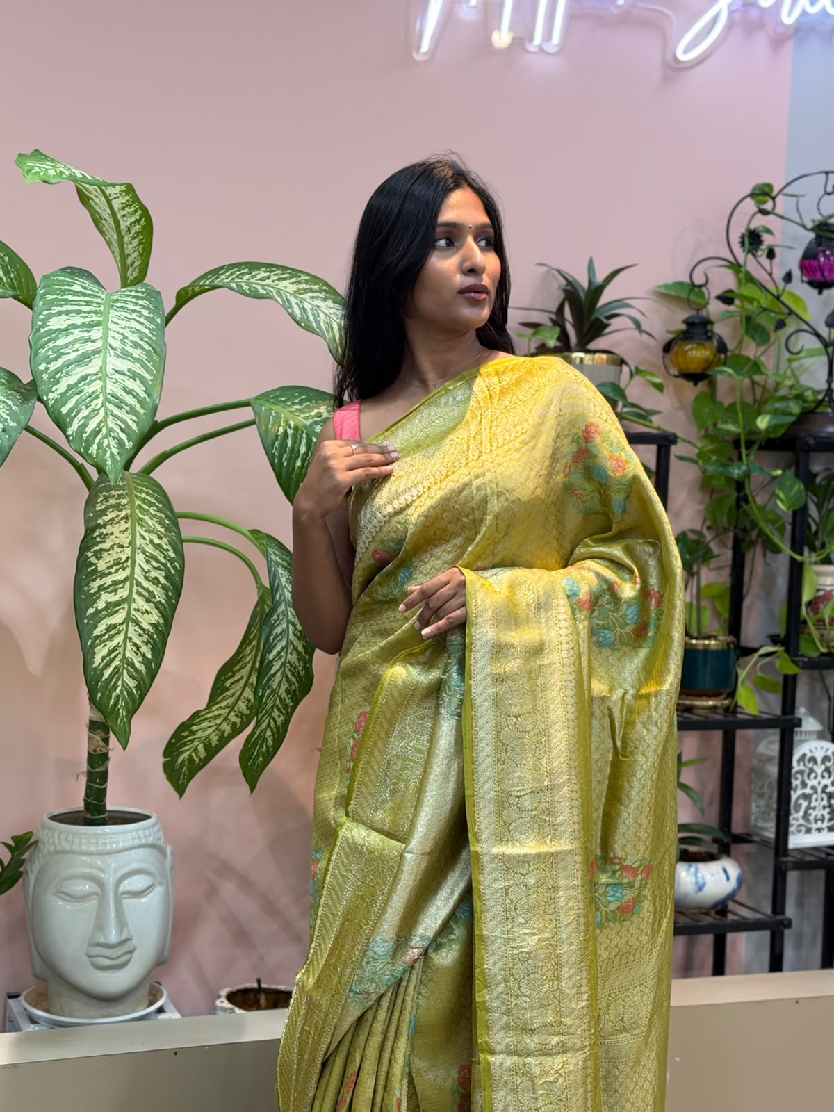 PARROT GREEN TISSUE BANARASI