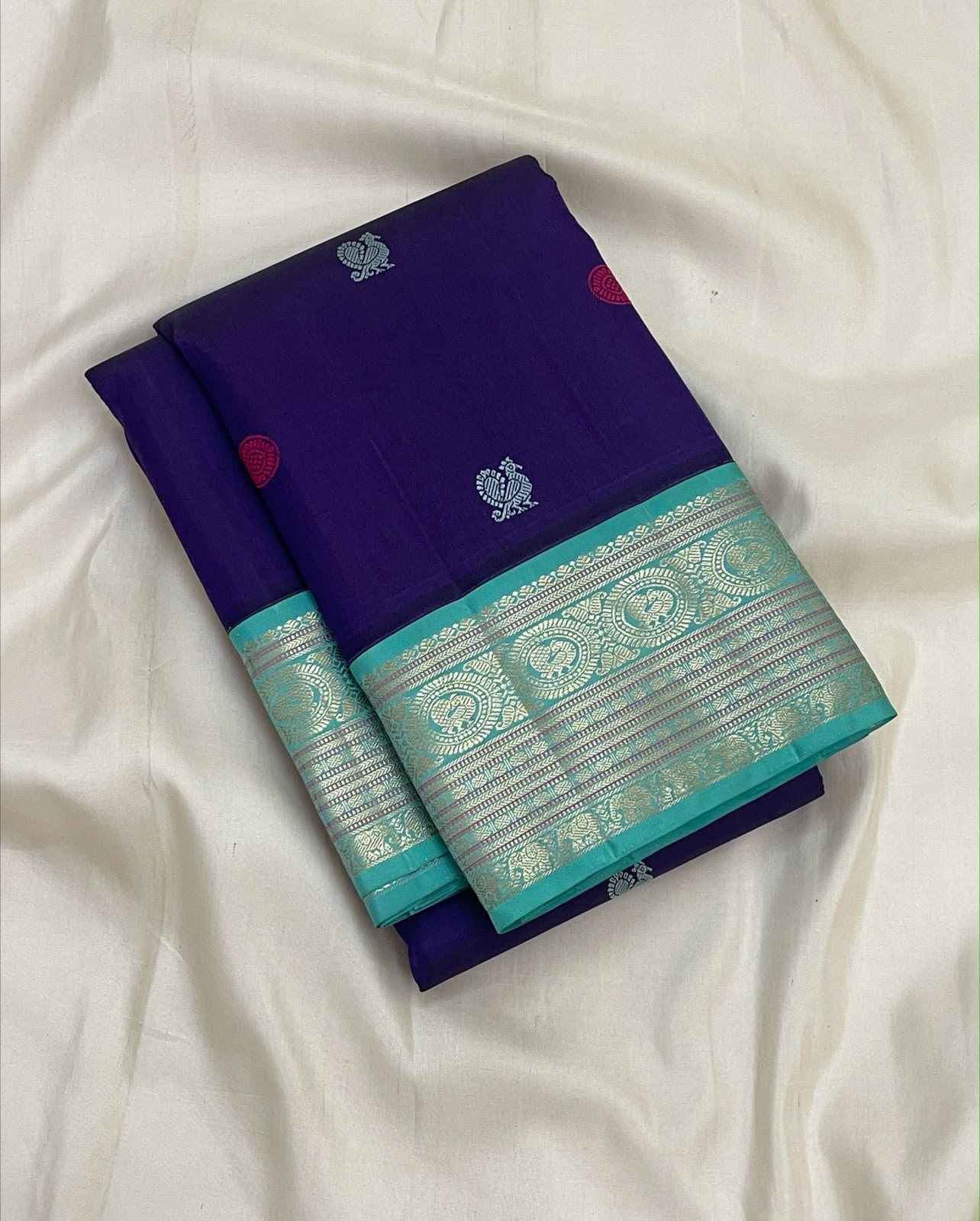 PURE VINTAGE KANCHEEPURAM SILK SAREE BLUE