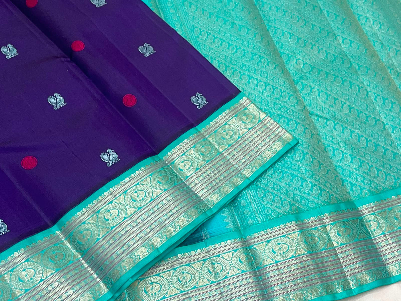 PURE VINTAGE KANCHEEPURAM SILK SAREE BLUE