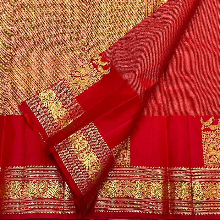 PURE KANCHEEPURAM SILK SAREE WITH UNIQUE ZARI  BORDER