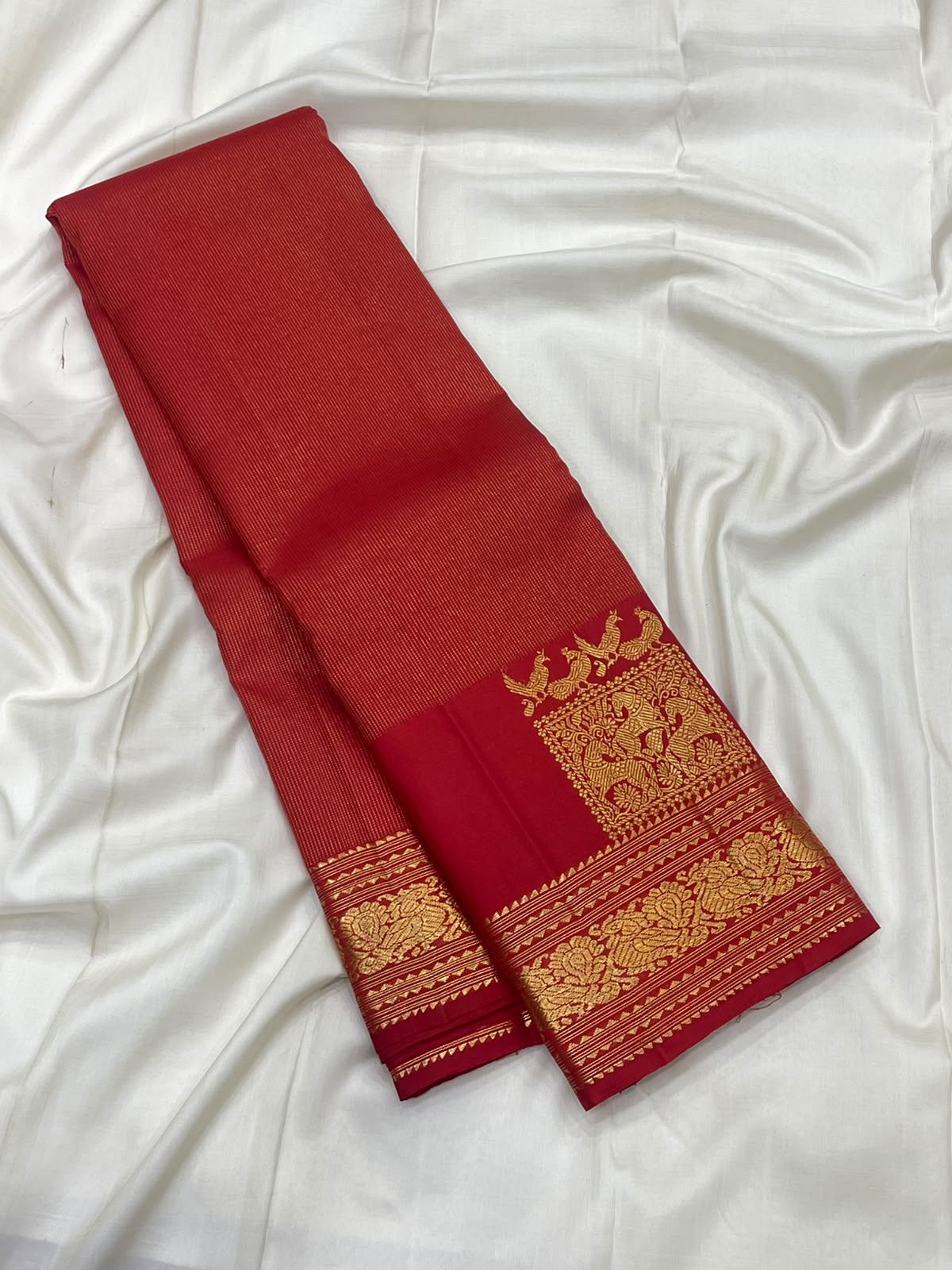 PURE KANCHEEPURAM SILK SAREE WITH UNIQUE ZARI  BORDER