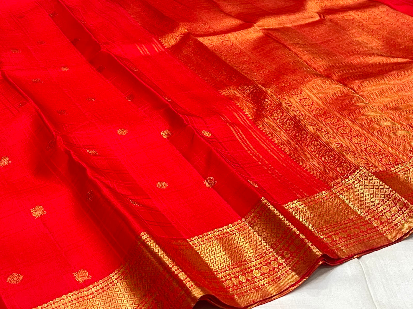 KANCHEEPURAM RED SILK SAREE
