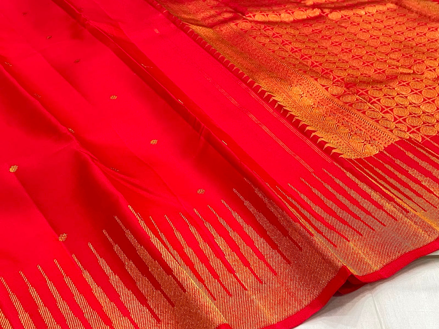 KANCHEEPURAM RED SILK SAREE