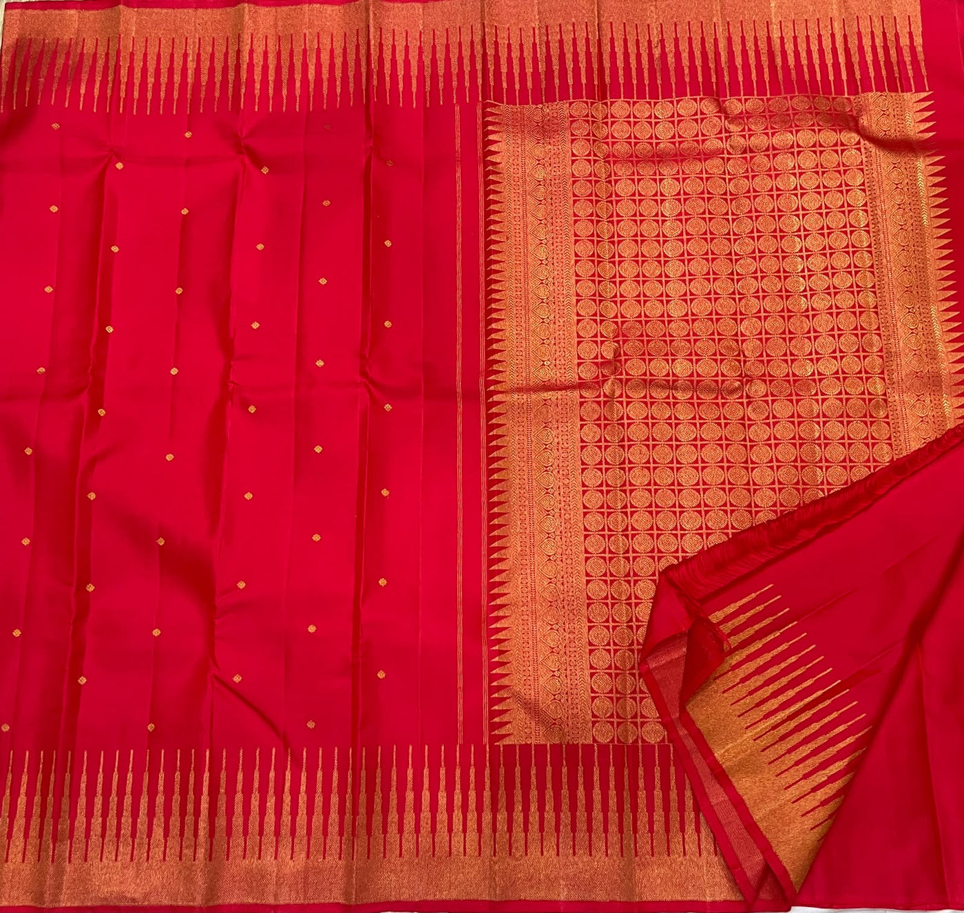 KANCHEEPURAM RED SILK SAREE