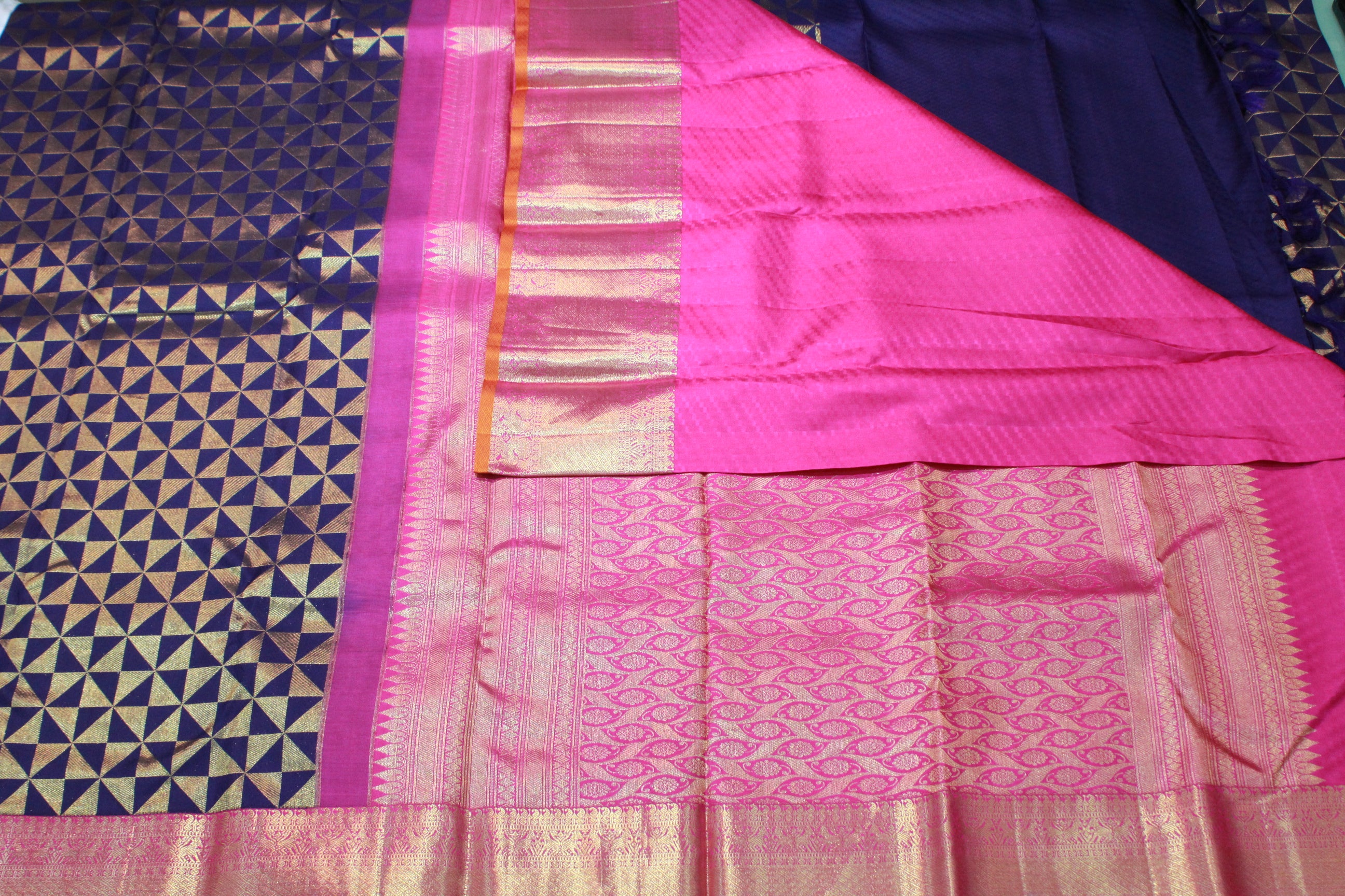 NAVY BLUE / PINK COLOUR SAREE
