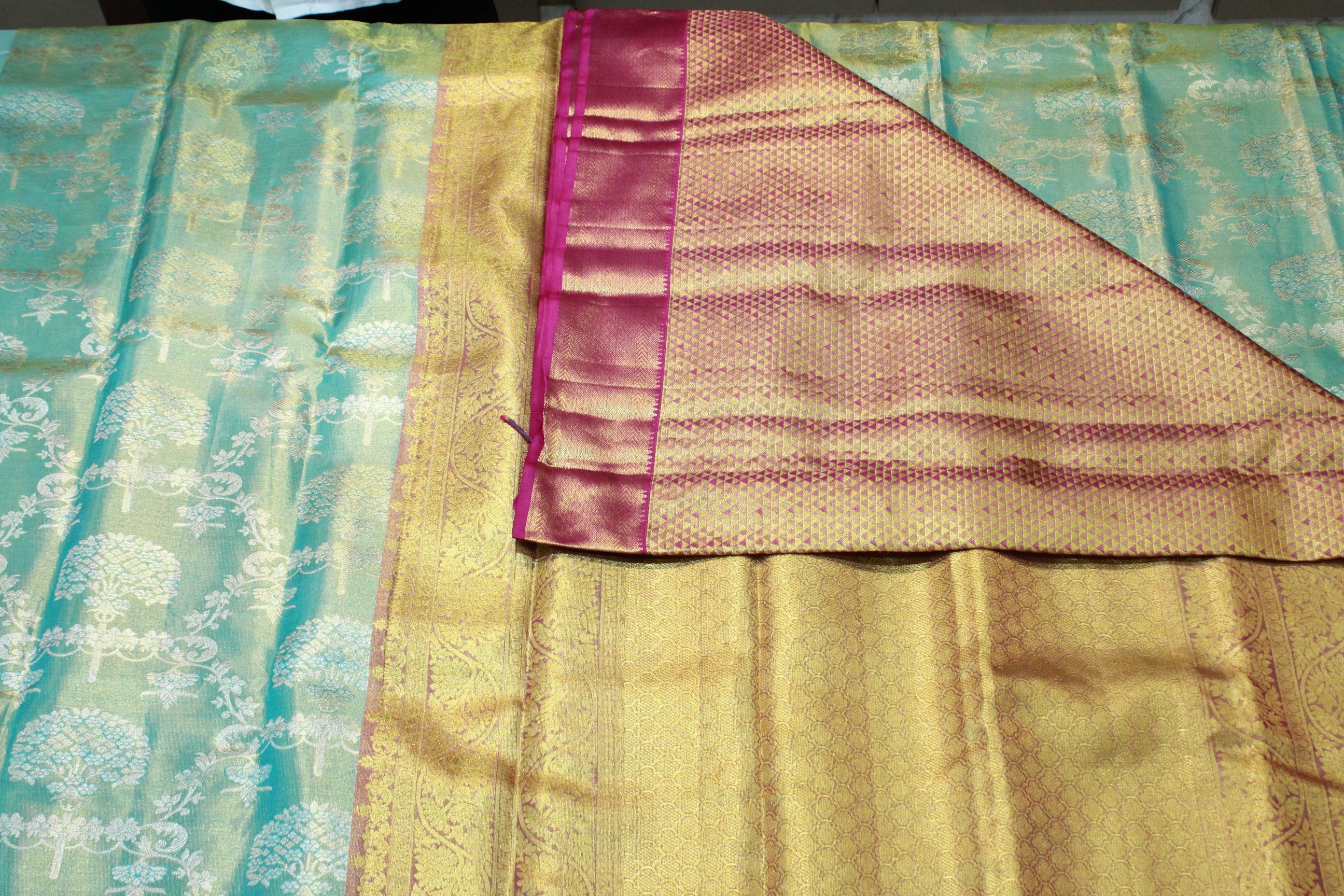 SEA GREEN / MERUN COLOUR SAREE