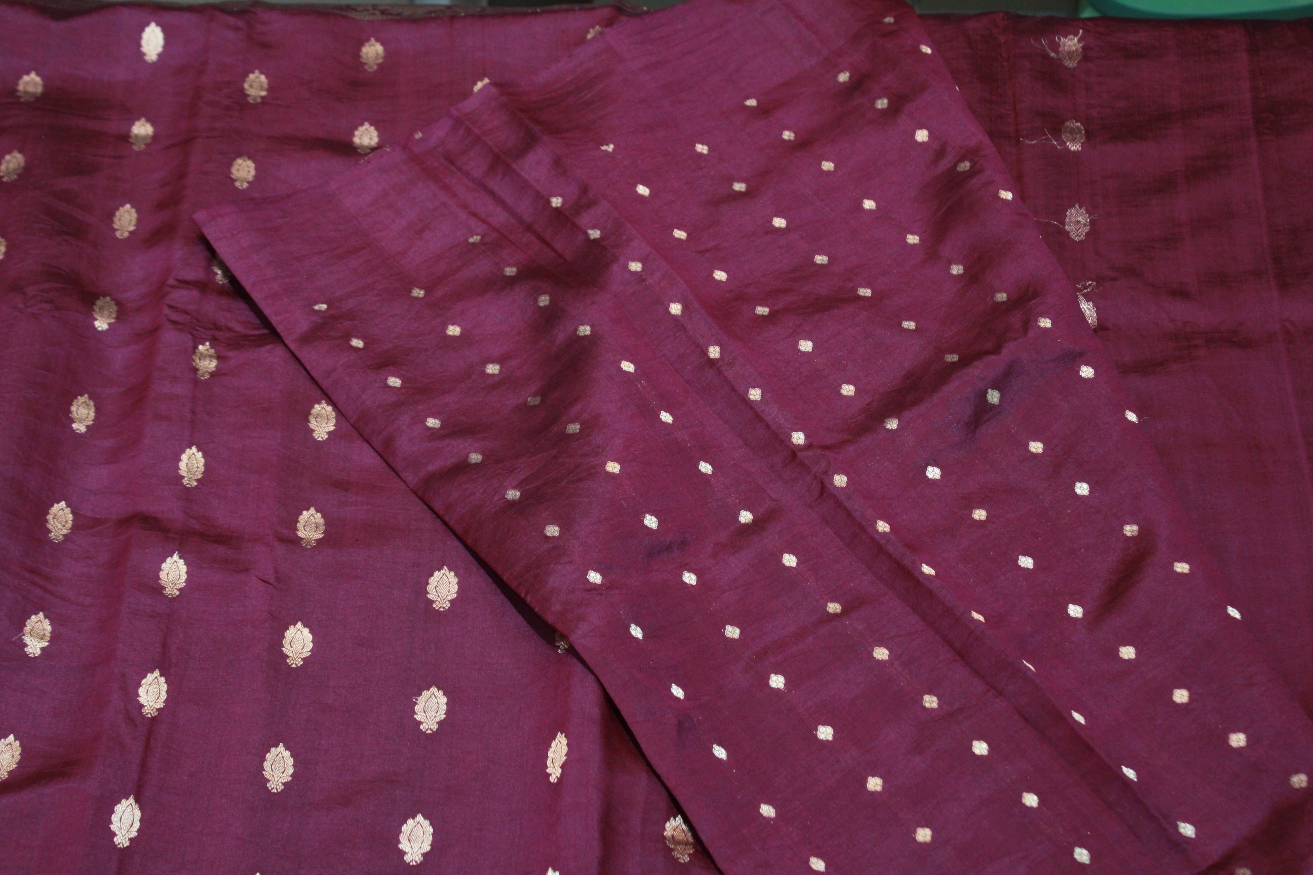 MERUN COLOUR BANARAS SAREE