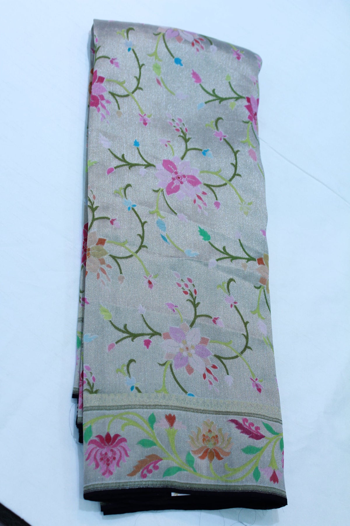 CREAM COLOUR BANARAS SAREE