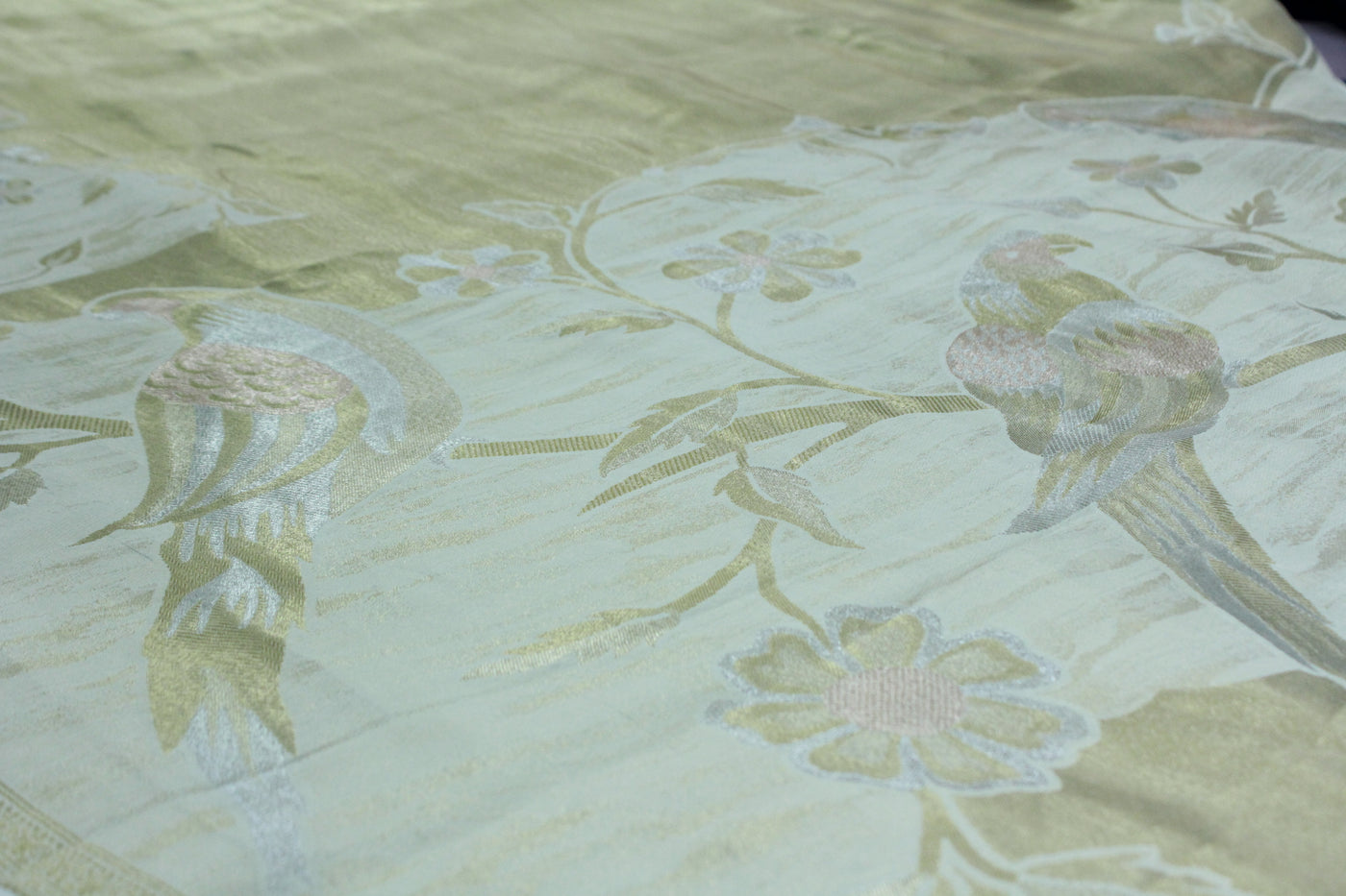 GOLD BANARASI TISSUE SAREE