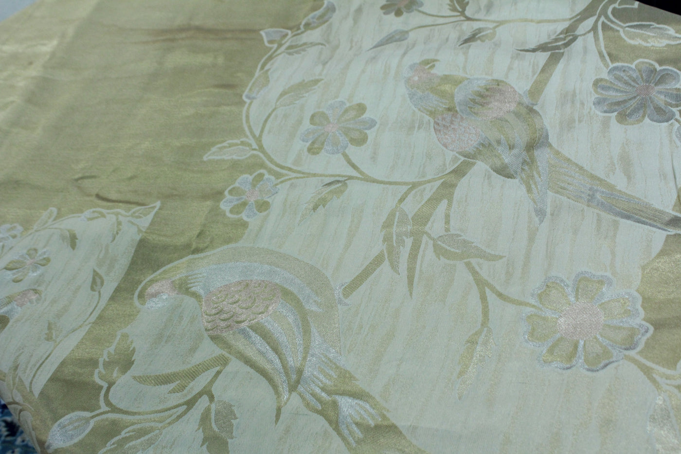 GOLD BANARASI TISSUE SAREE