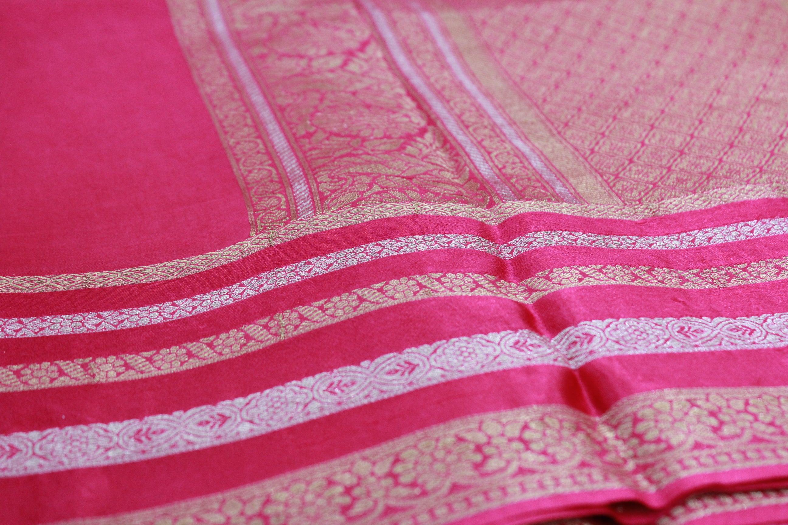 PINK COLOUR SAREE