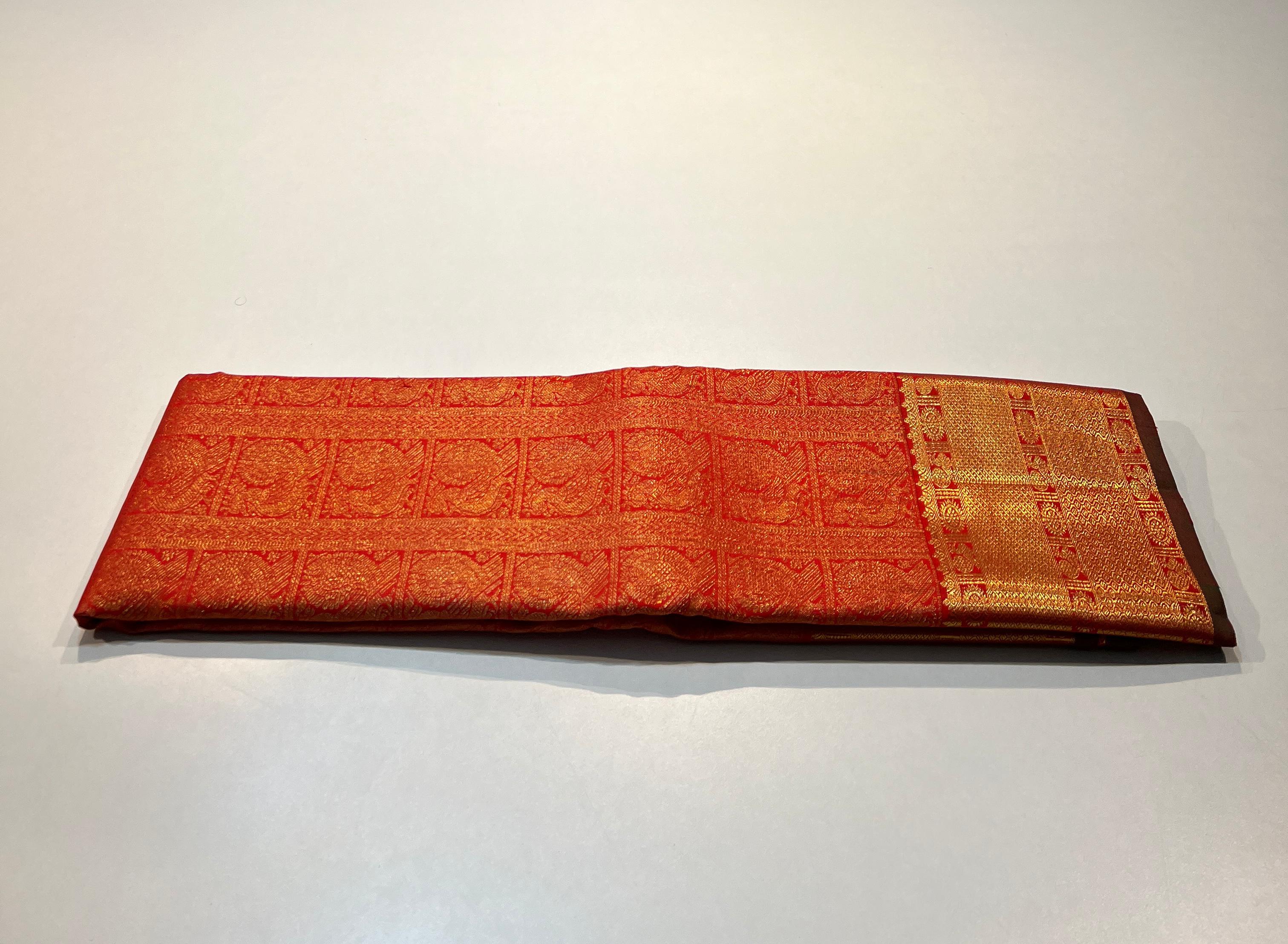CHILLI RED COLOUR & GOLD BORDER KANCHIPURAM SILK SAREE