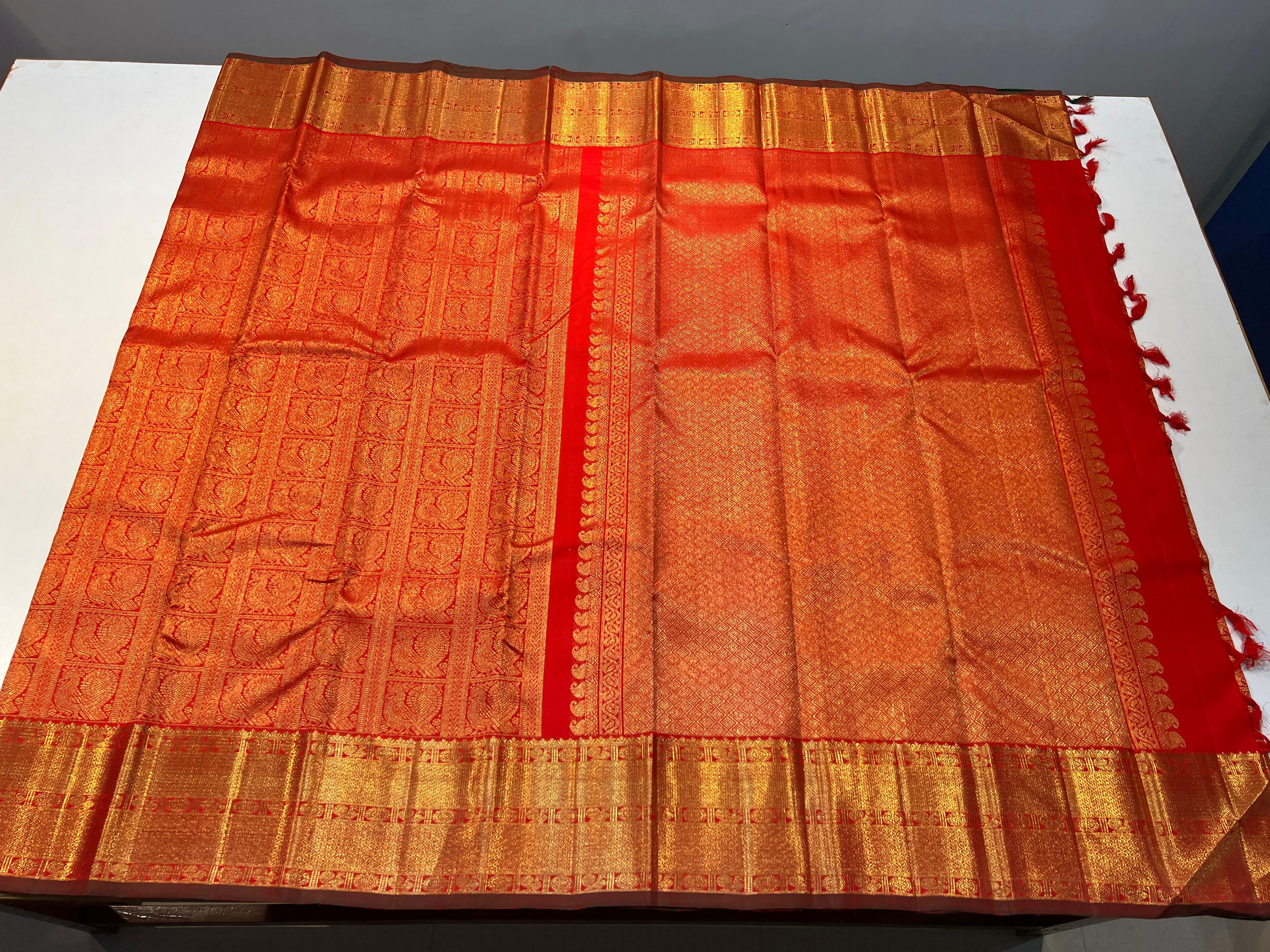CHILLI RED COLOUR & GOLD BORDER KANCHIPURAM SILK SAREE