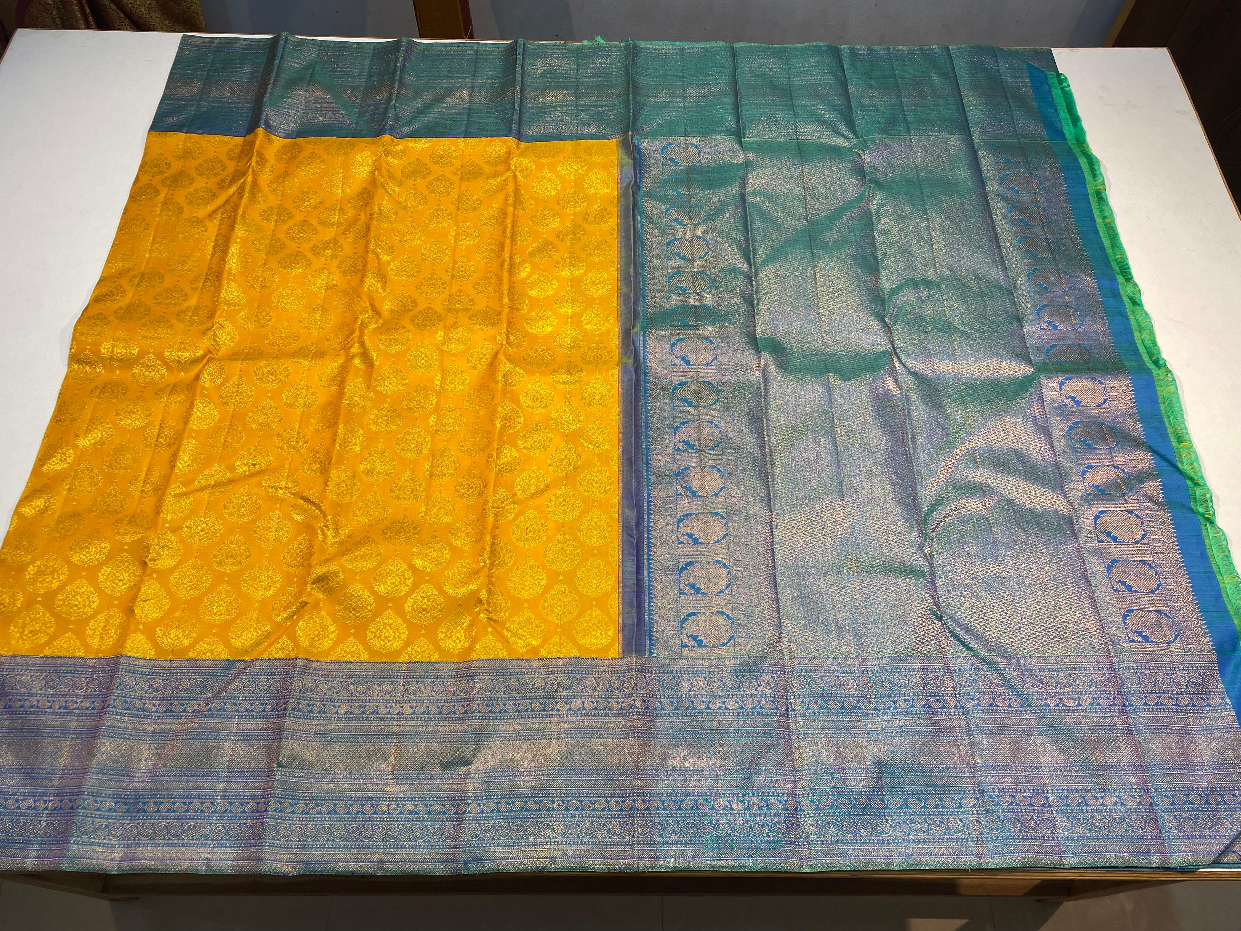 YELLOW COLOUR & PEACOCK BLUE BORDER KACHIPURAM SILK SAREE