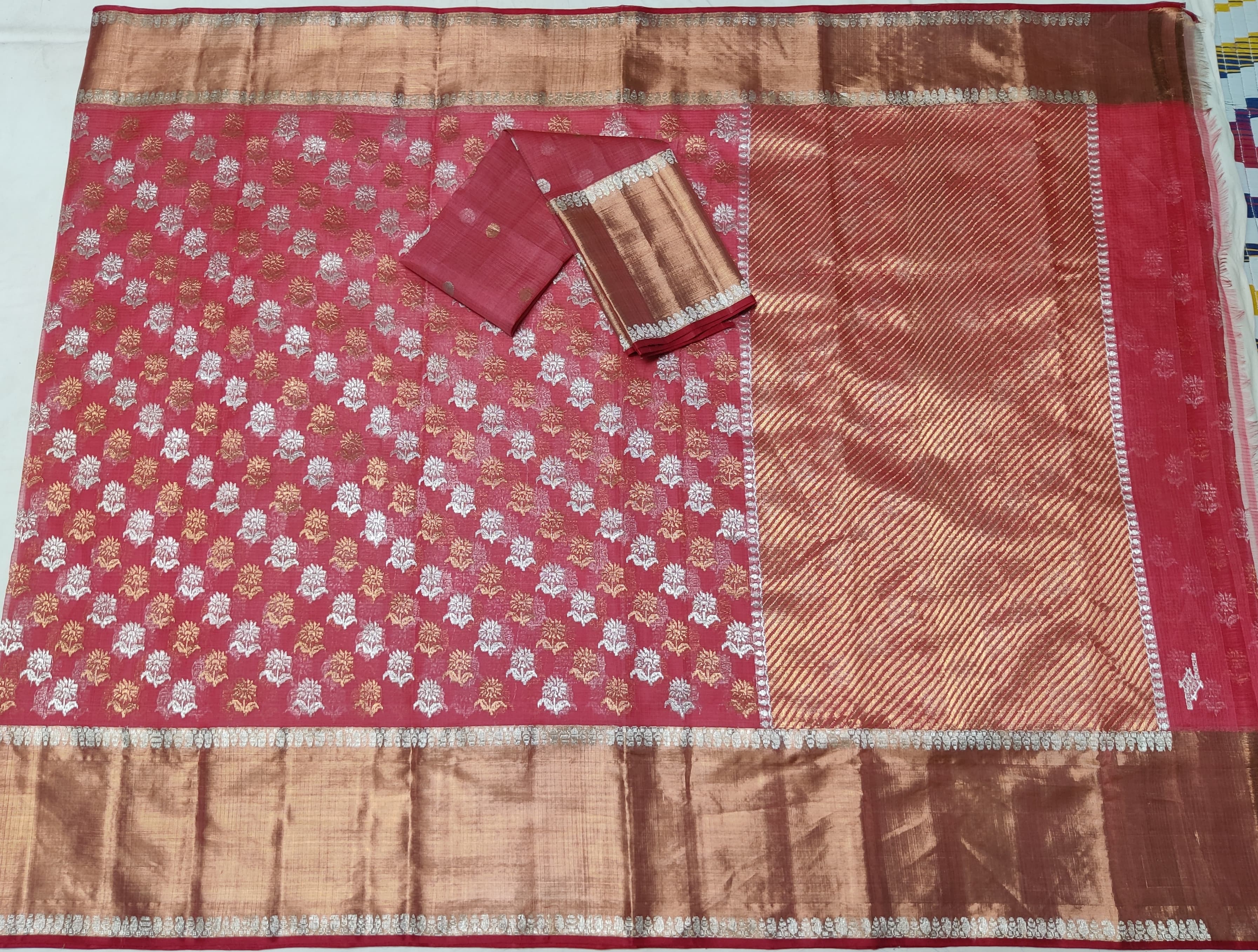 RED & GOLD COLOUR ZARI KOTA SILK SAREE