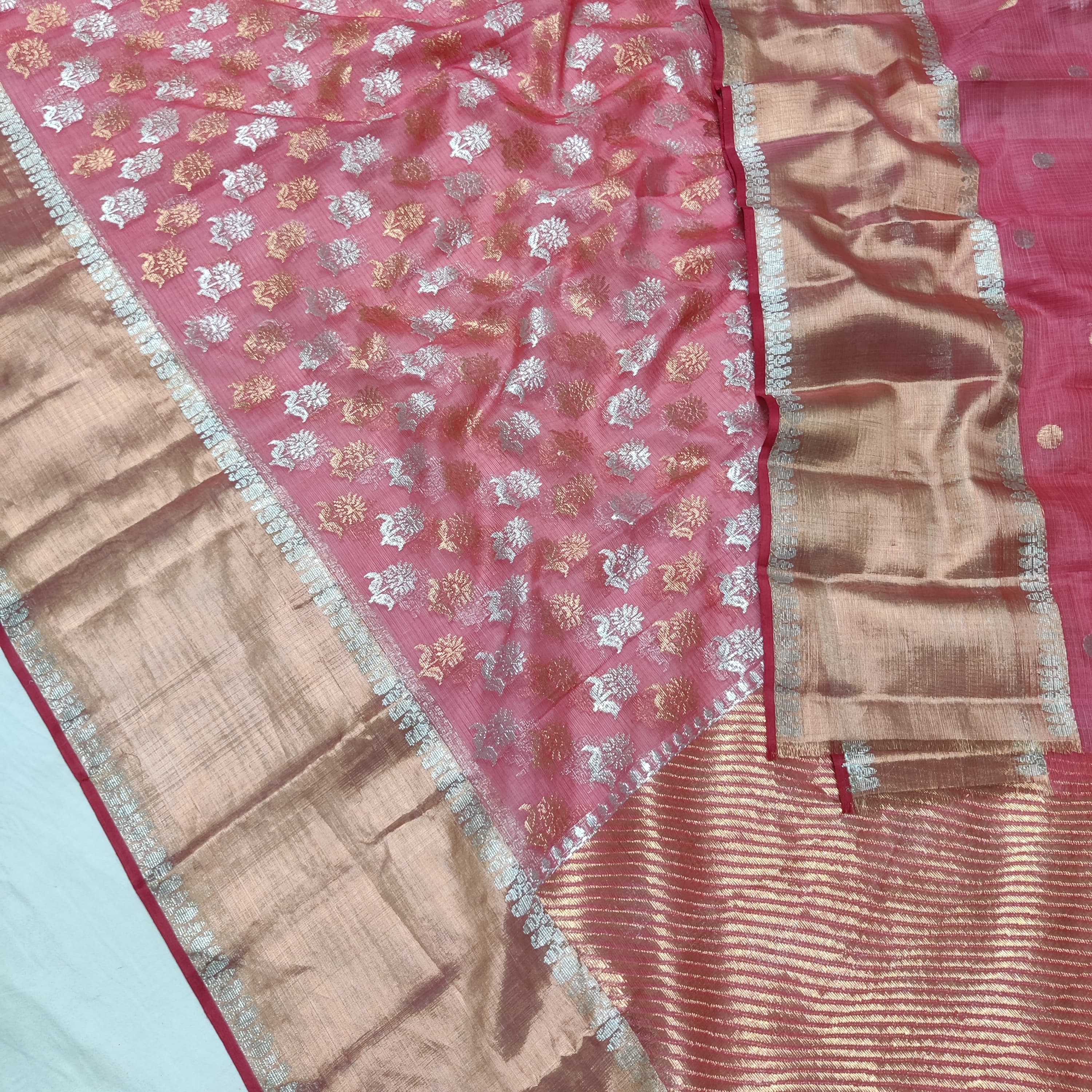 RED & GOLD COLOUR ZARI KOTA SILK SAREE